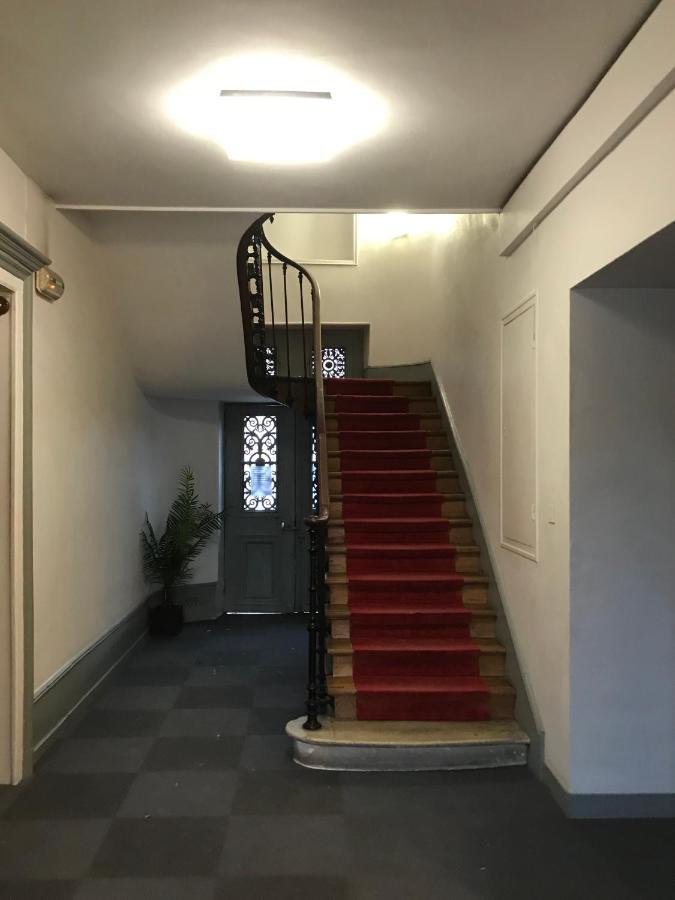 شقة Charme Plein Coeur Auxerre - Parking Prive المظهر الخارجي الصورة